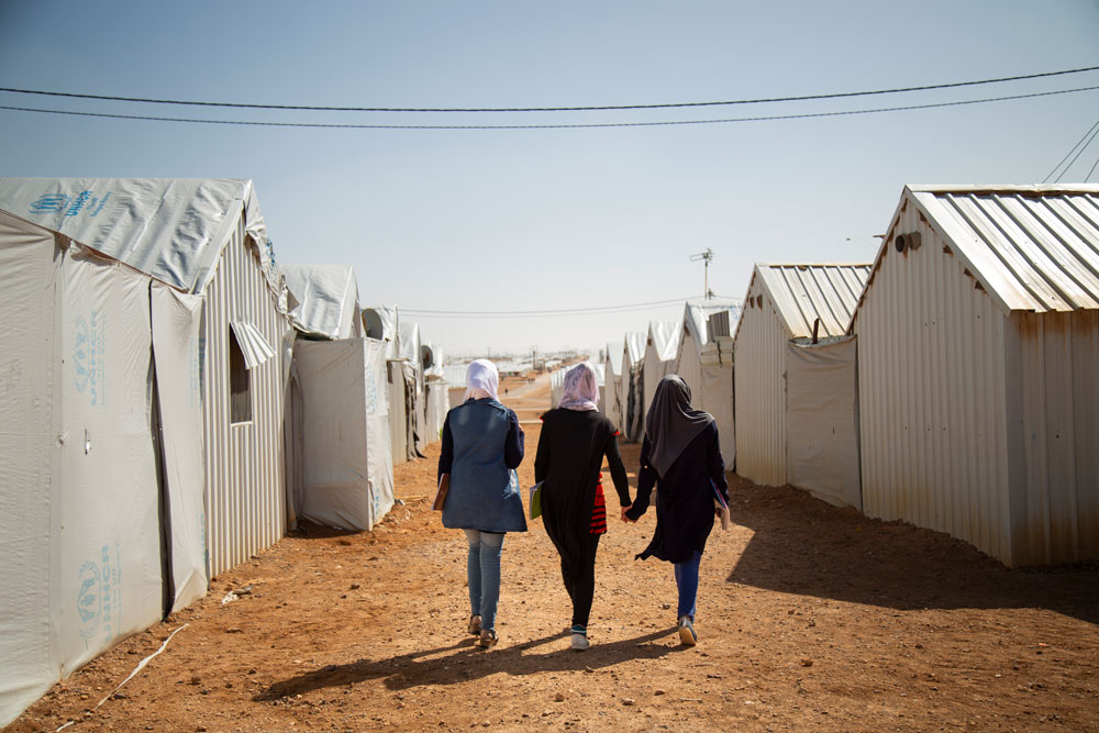 Azraq Al Ahmed Sisters. Elie Gardner